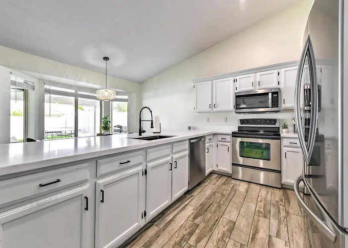 Pool, Bbq And Patio Getaway Near Golfing * Gilbert