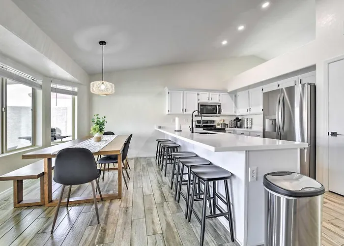 Pool, Bbq And Patio Getaway Near Golfing * Gilbert