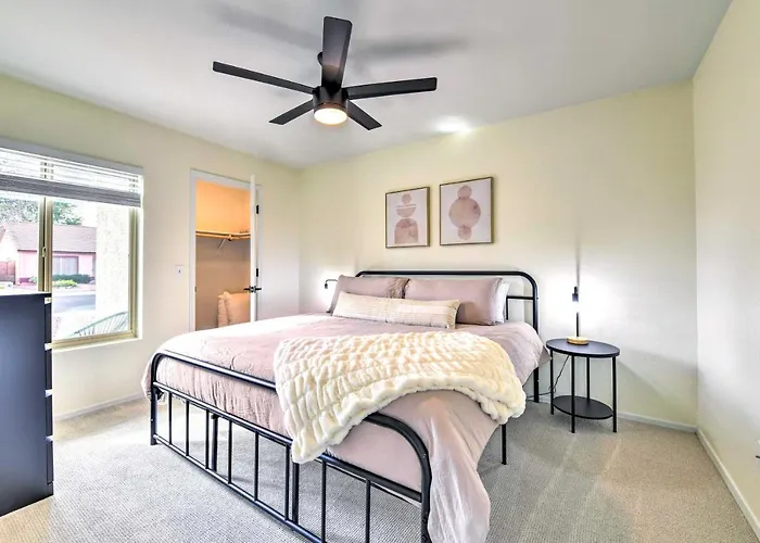 Pool, Bbq And Patio Getaway Near Golfing *