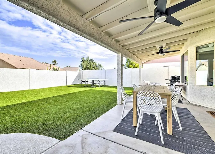 Pool, Bbq And Patio Getaway Near Golfing Holiday home Gilbert