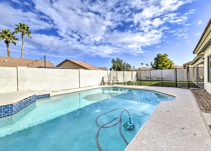 Pool, Bbq And Patio Getaway Near Golfing * Gilbert