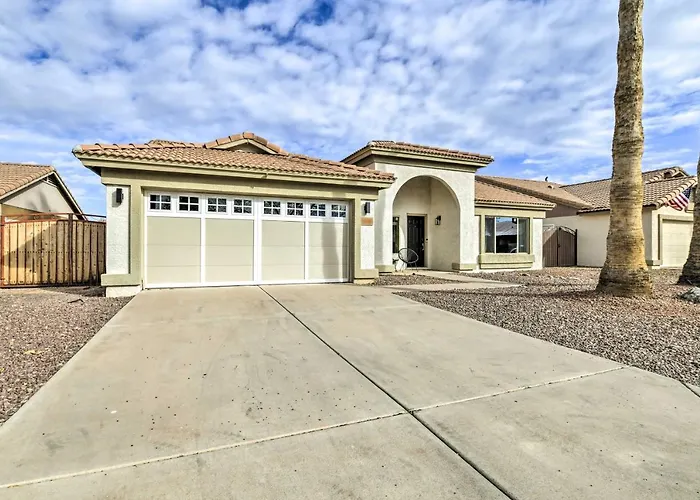 Pool, Bbq And Patio Getaway Near Golfing *